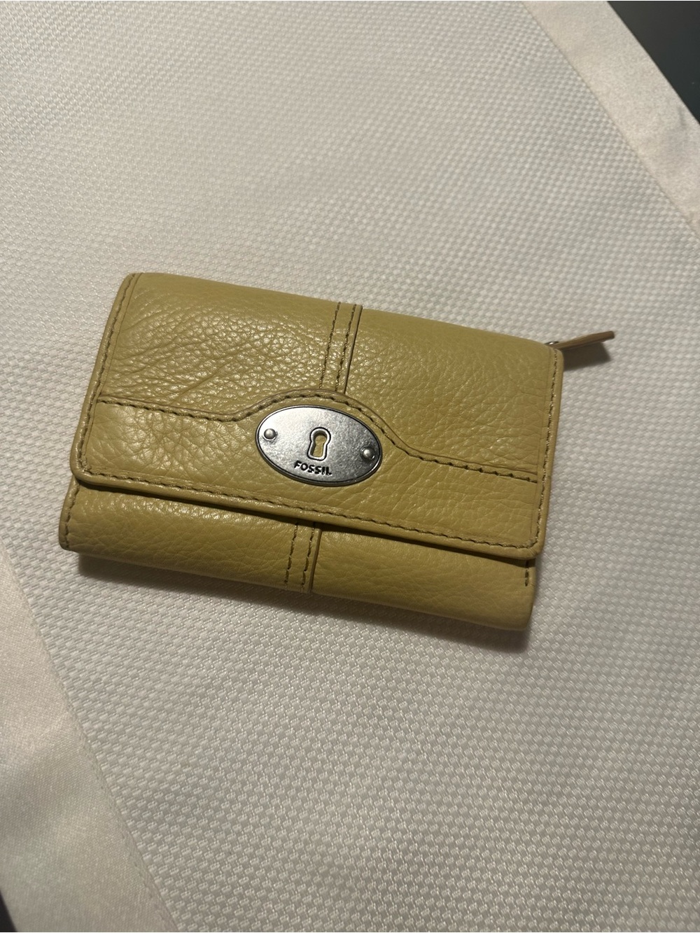 EUC Fossil Leather Wallet